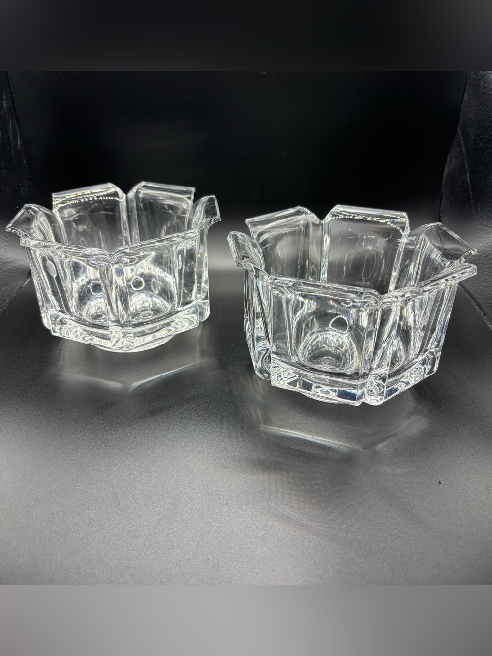 Set of 2 Vintage Grainware Regal Faceted Clear Acrylic Bowls MCM
